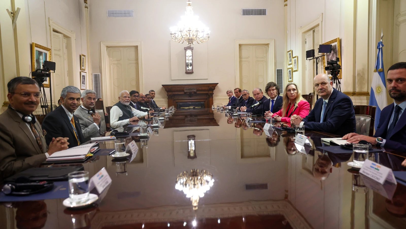 Javier Milei, President of Argentina, at a delegation-level meeting in Casa Rosada.