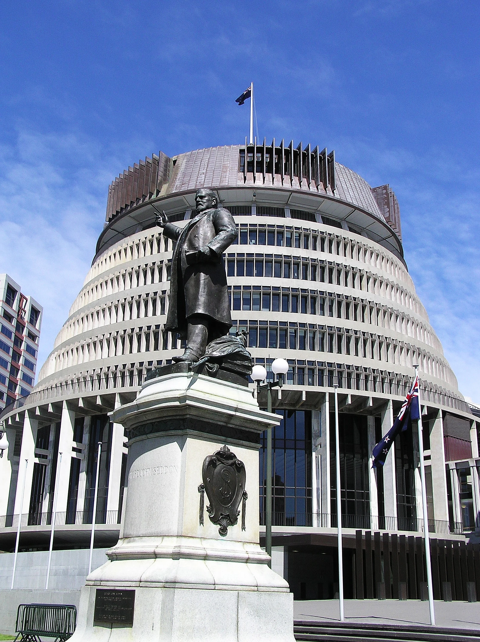Innflation New Zealand First plans inflation-linked minimum wage | Adalytica