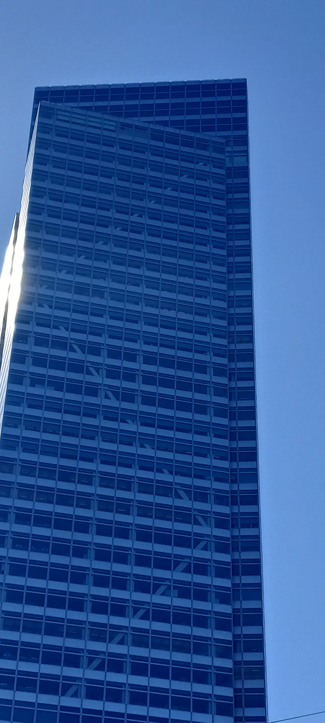 Exterior view of Goldman Sachs global headquarters building at 200 West Street.